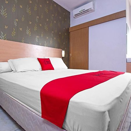 Reddoorz Syariah Near Btc Fashion Mall Μπαντούνγκ Εξωτερικό φωτογραφία